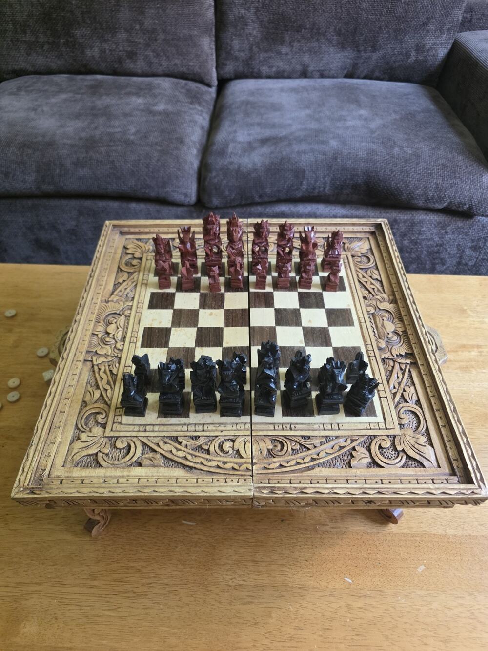 VINTAGE Chess & Backgammon Board Indonesian Balinese Set With Chess Pieces 52cm